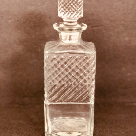 Antique Empty 1954 Old Mr. Boston Clear Glass Rum Bottle R174 with Glass Topper. - Picture 2 of 11